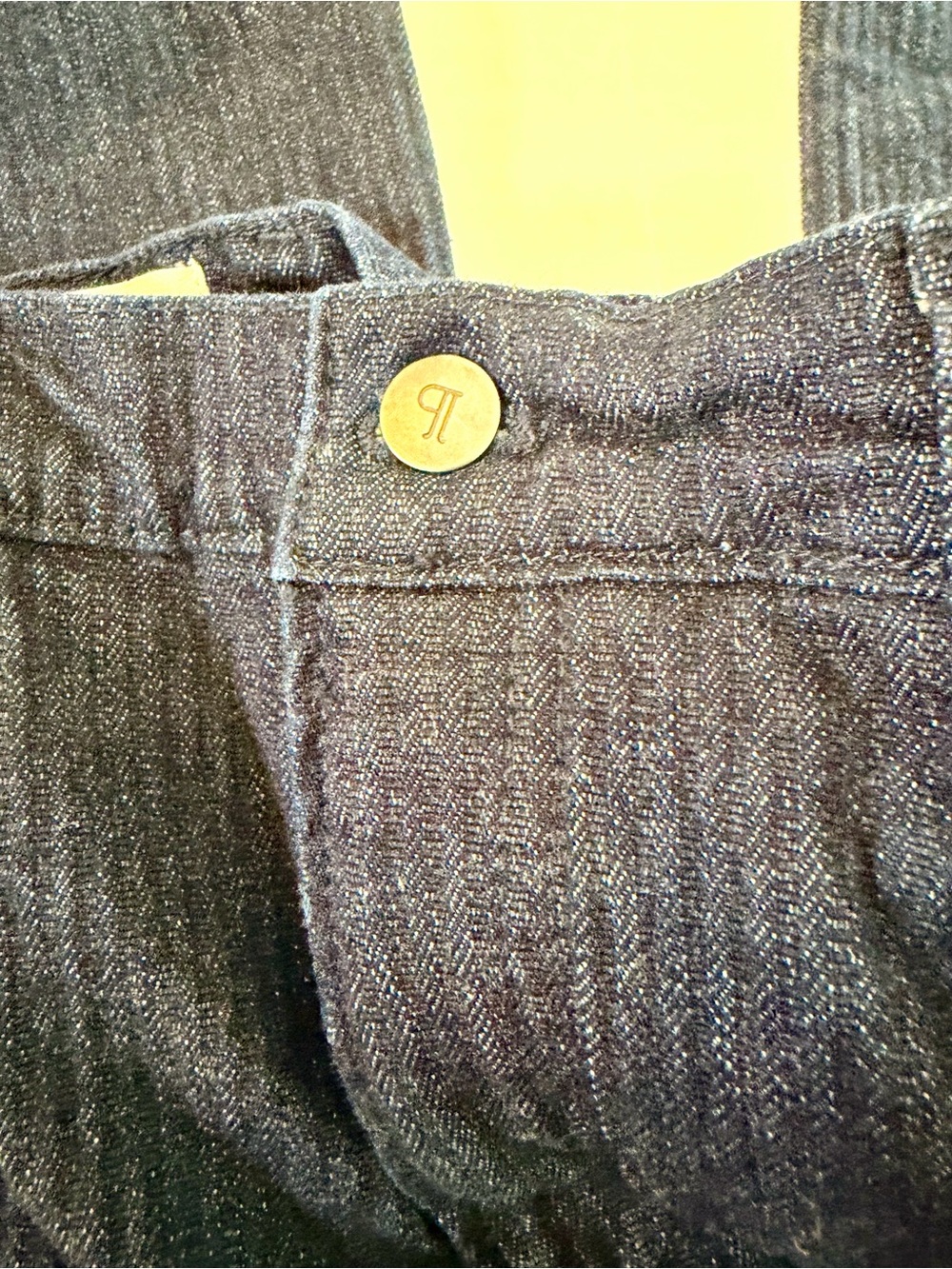 Pilcro Women's Dark Wash Denim High Waisted Wide Leg Cuffed Jeans Size 29p - Picture 14 of 15